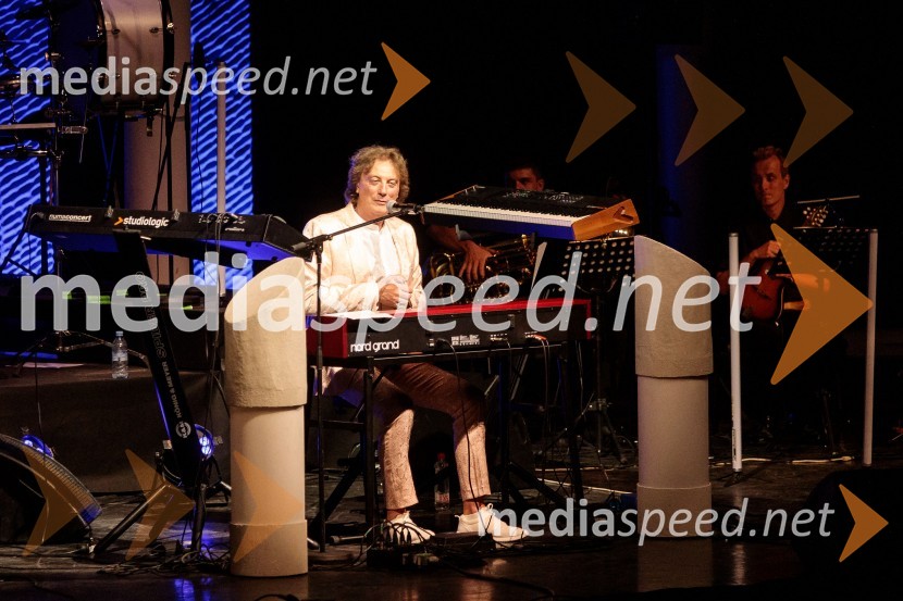  Tonči Huljić, skladateljMediterraneo Tonči Huljić in Petar Grašo, Festival Ljubljana 2022