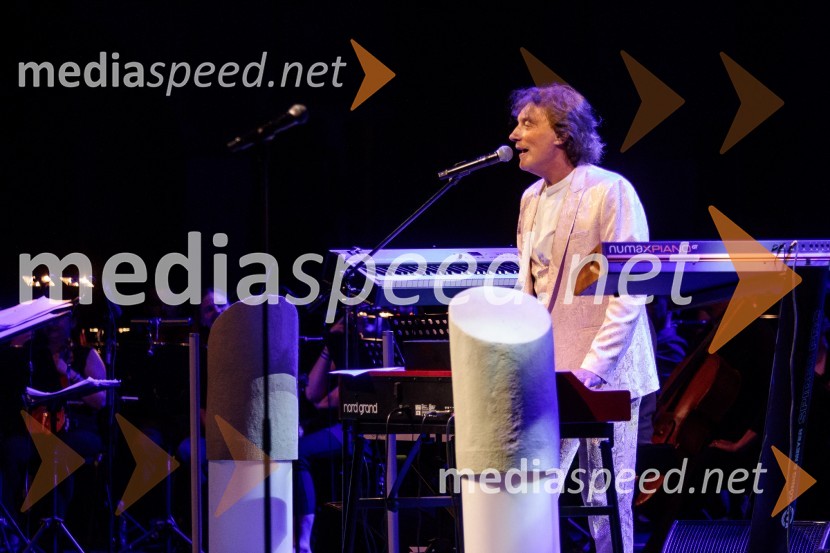  Tonči Huljić, skladateljMediterraneo Tonči Huljić in Petar Grašo, Festival Ljubljana 2022