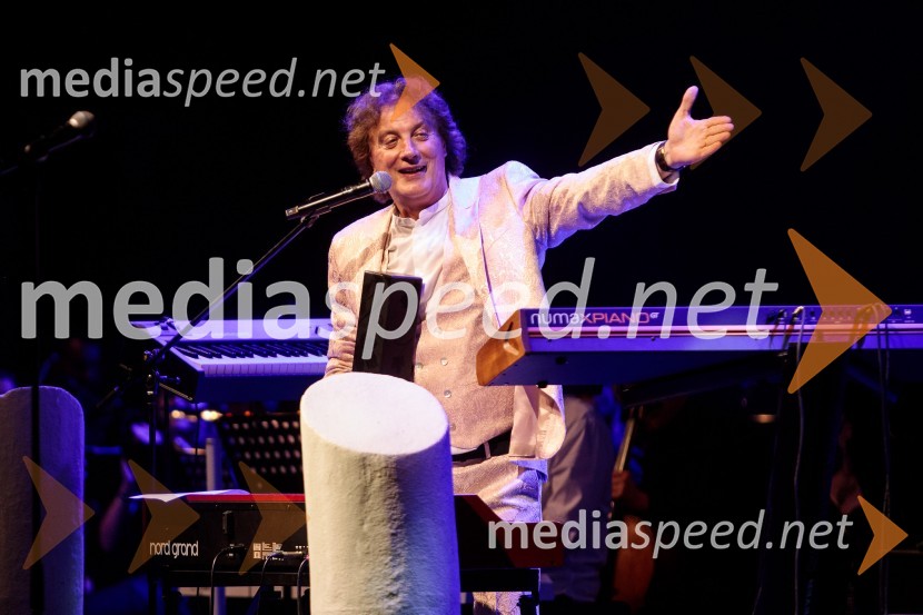  Tonči Huljić, skladateljMediterraneo Tonči Huljić in Petar Grašo, Festival Ljubljana 2022