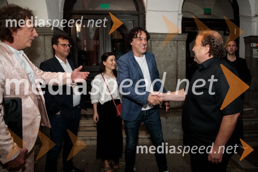  Tonči Huljić, skladatelj;  ... ;  ... ;  ... ;  Darko  Brlek, direktor in umetniški vodja, Festival LjubljanaMediterraneo Tonči Huljić in Petar Grašo, Festival Ljubljana 2022