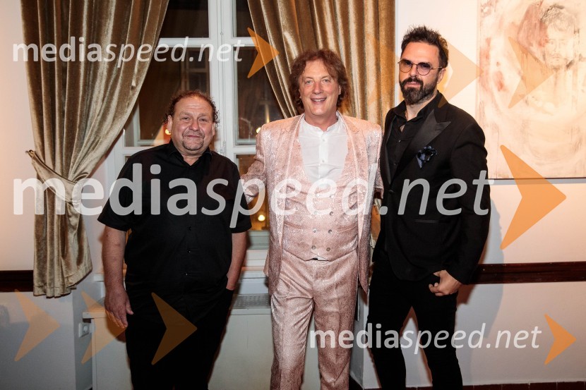  Darko  Brlek, direktor in umetniški vodja, Festival Ljubljana;  Tonči Huljić, skladatelj;  Petar Grašo, pevecMediterraneo Tonči Huljić in Petar Grašo, Festival Ljubljana 2022