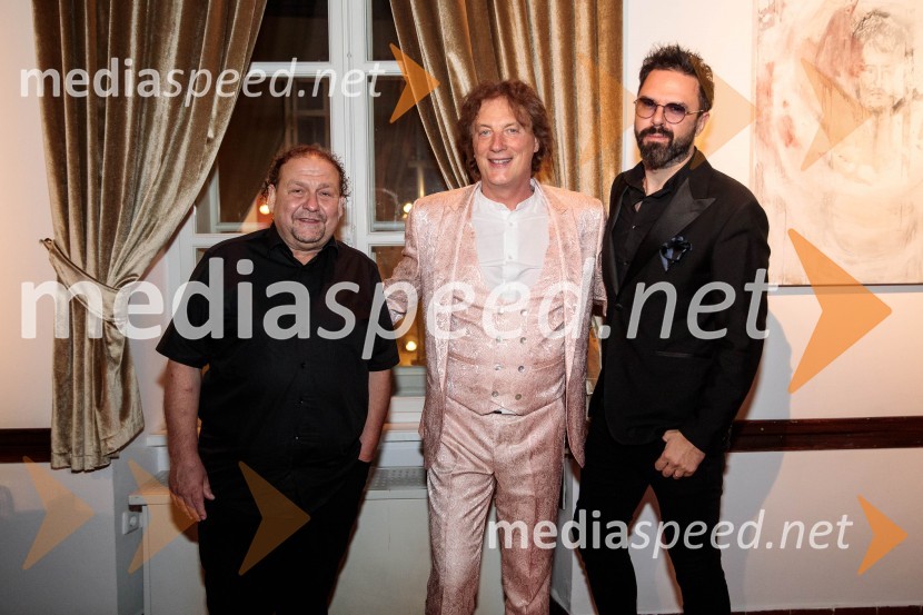  Darko  Brlek, direktor in umetniški vodja, Festival Ljubljana;  Tonči Huljić, skladatelj;  Petar Grašo, pevecMediterraneo Tonči Huljić in Petar Grašo, Festival Ljubljana 2022