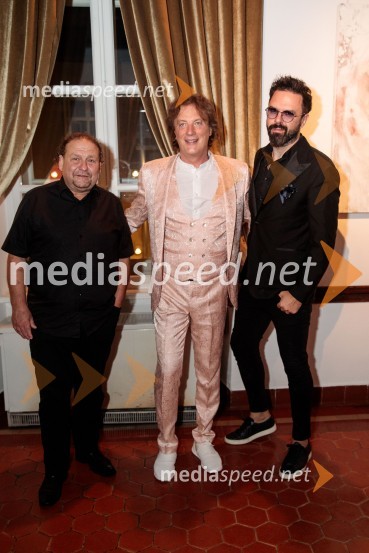  Darko  Brlek, direktor in umetniški vodja, Festival Ljubljana;  Tonči Huljić, skladatelj;  Petar Grašo, pevecMediterraneo Tonči Huljić in Petar Grašo, Festival Ljubljana 2022