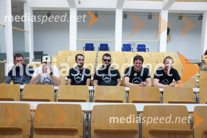 Izstrelitev satelita Trisat-R, Univerza v Mariboru