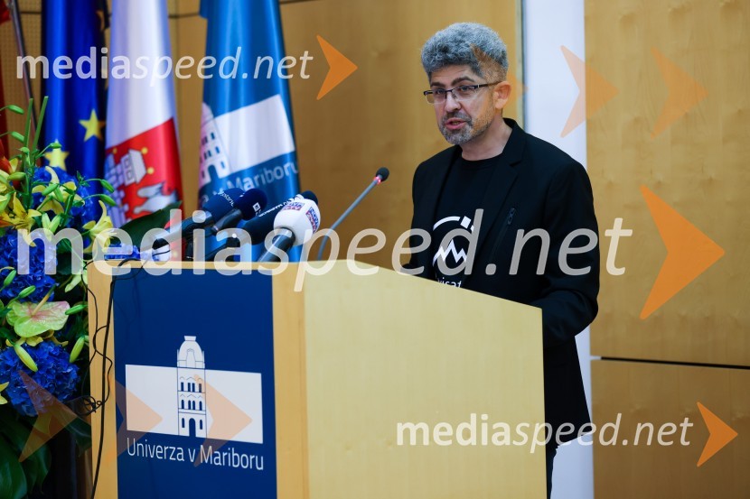 dr. Tomaž Rotovnik, direktor, SkyLabsIzstrelitev satelita Trisat-R, Univerza v Mariboru