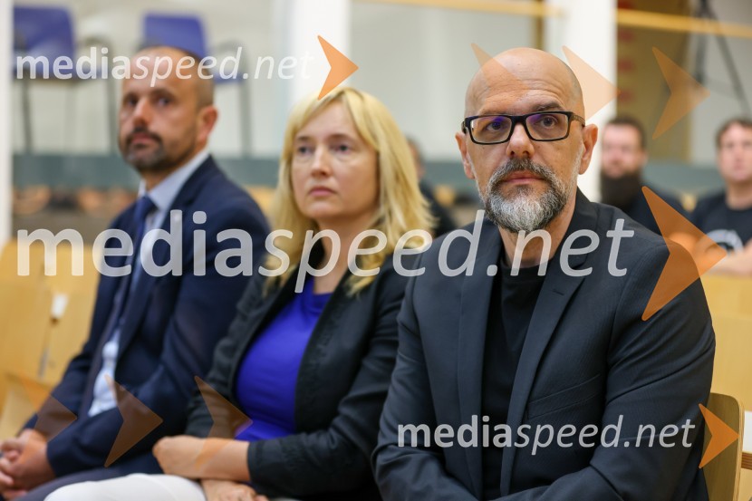 prof. dr. Miralem  Hadžiselimović, Prorektor za infrastrukturo Univerze v Mariboru;  ... ;  ... Izstrelitev satelita Trisat-R, Univerza v Mariboru