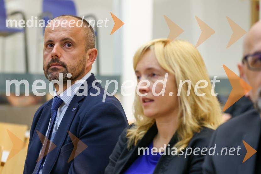 prof. dr. Miralem  Hadžiselimović, Prorektor za infrastrukturo Univerze v Mariboru;  ... Izstrelitev satelita Trisat-R, Univerza v Mariboru