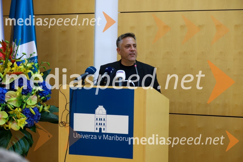 dr. Iztok Kramberger, Fakulteta za elektrotehniko, računalništvo in informatikoIzstrelitev satelita Trisat-R, Univerza v Mariboru