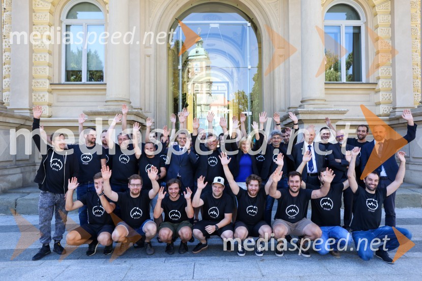 Izstrelitev satelita Trisat-R, Univerza v Mariboru