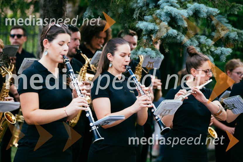 Dan Laščanov, Pivo in cvetje 2022