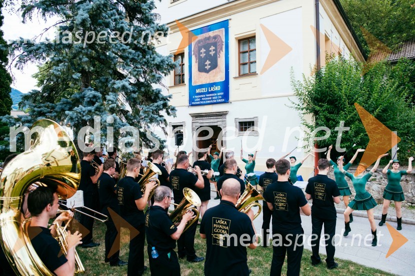 Dan Laščanov, Pivo in cvetje 2022