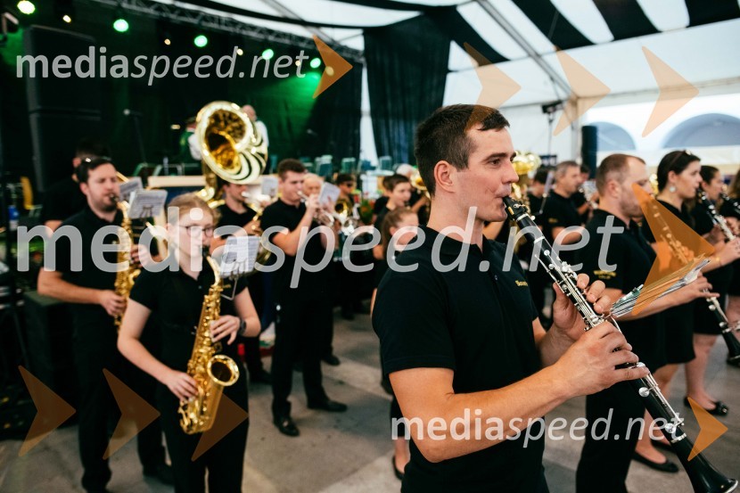 Dan Laščanov, Pivo in cvetje 2022