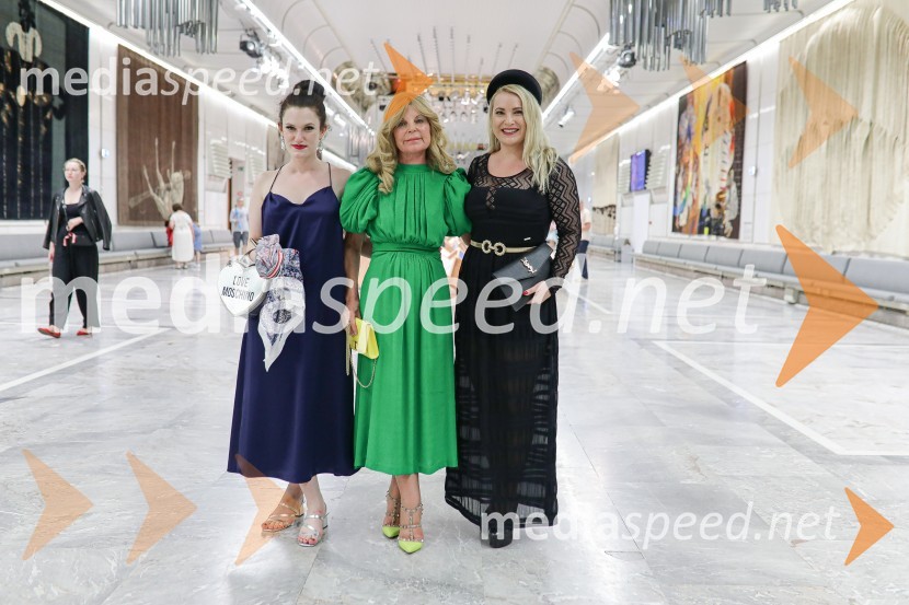  ... ;  Darja Kuhar Kotnik, soustanoviteljica in podpredsednica Društva za zdravje naroda;  Danica Lovenjak, novinarkaFaustovo pogubljenje, Festival Ljubljana 2022