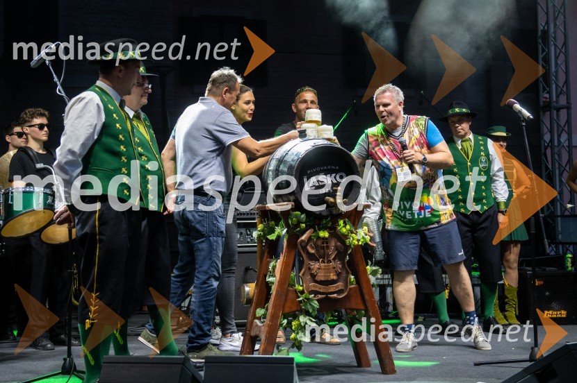  ... ;  ... ;  Franc Zdolšek, župan, občina Laško;  Tina Belej, STIK Laško, direktorica;  Urban Kramberger, manager blagovne skupine, Pivovarna Laško Union;  Miha Deželak, radijski voditelj, humanitarecPivo in cvetje 2022, petek