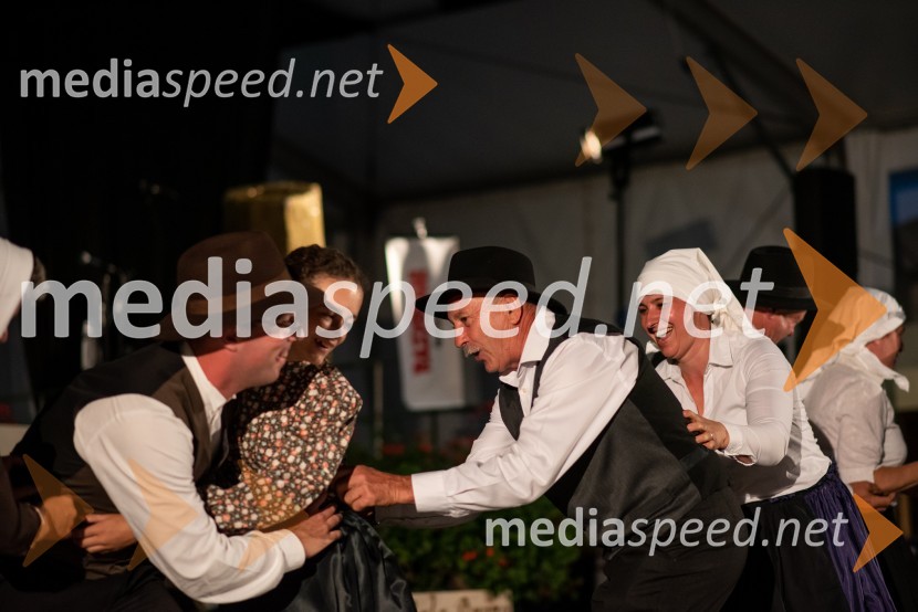 Pivo in cvetje 2022, petek