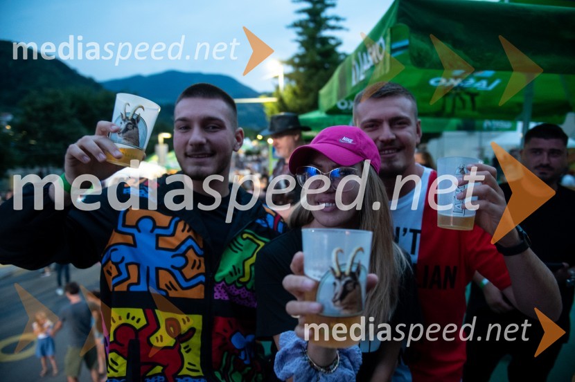 Pivo in cvetje 2022, petek