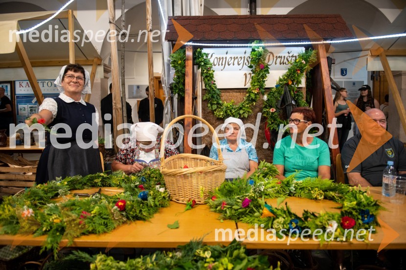 Pivo in cvetje 2022, petek