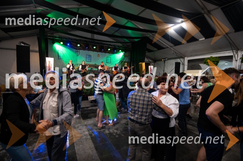 Pivo in cvetje 2022, petek