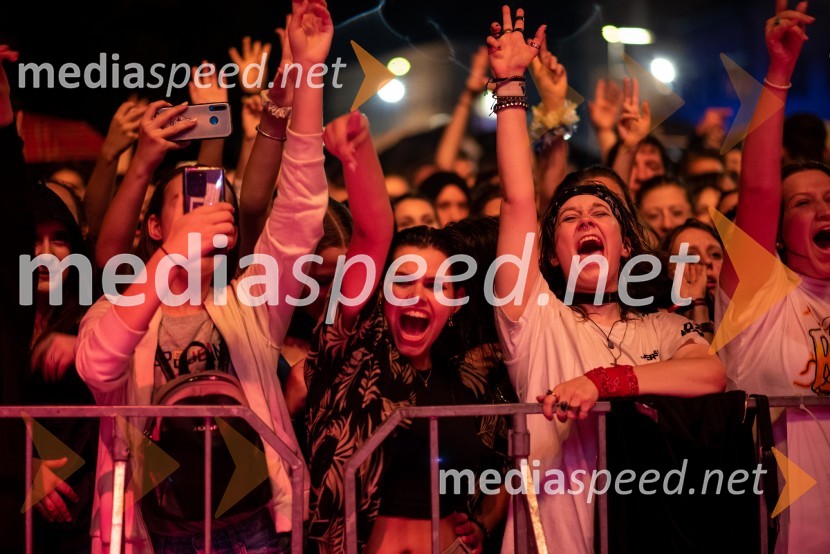 Pivo in cvetje 2022, petek