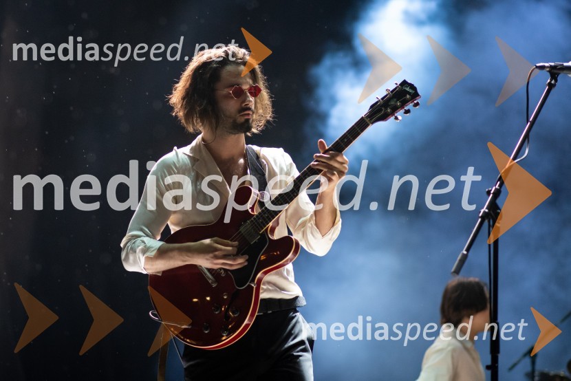  Jan  Peteh, Joker OutPivo in cvetje 2022, petek