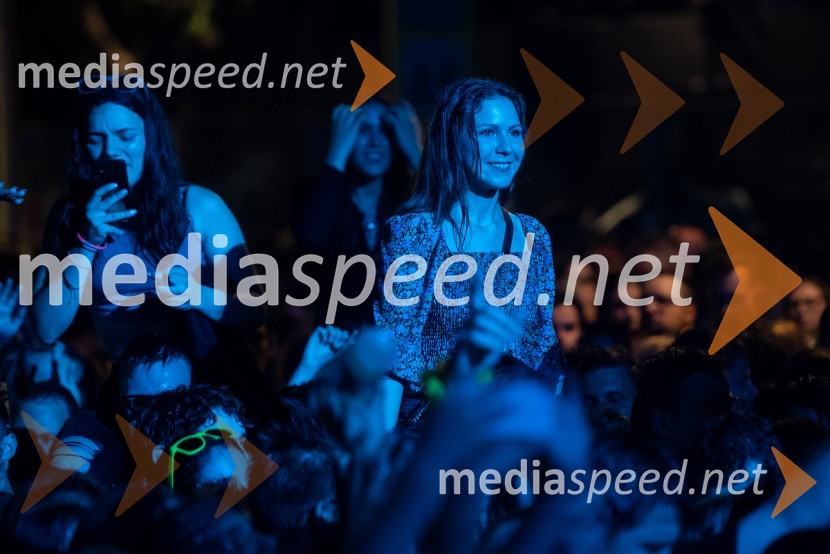 Pivo in cvetje 2022, petek