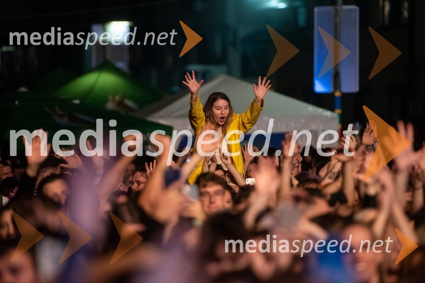 Pivo in cvetje 2022, petek