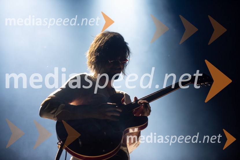  Jan  Peteh, Joker OutPivo in cvetje 2022, petek