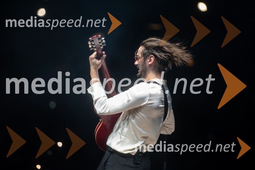  Jan  Peteh, Joker OutPivo in cvetje 2022, petek