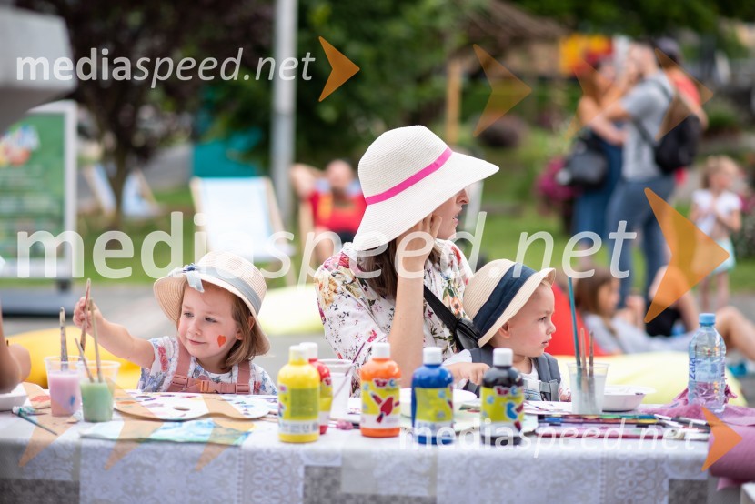 Pivo in cvetje 2022, petek