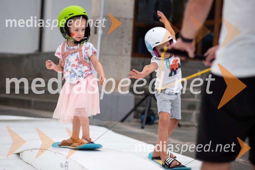 Pivo in cvetje 2022, petek