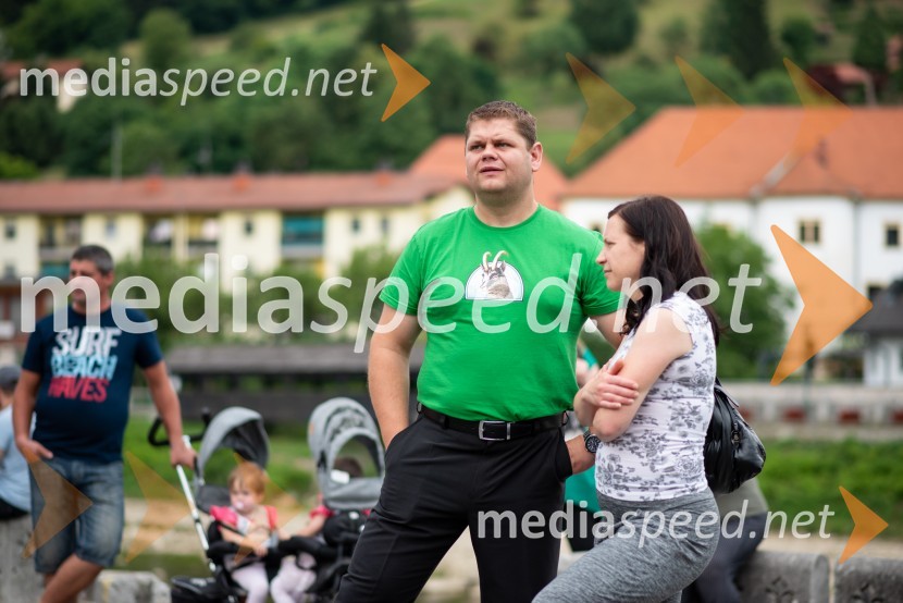 Pivo in cvetje 2022, petek