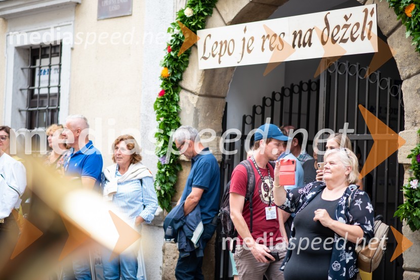 Pivo in cvetje 2022, petek