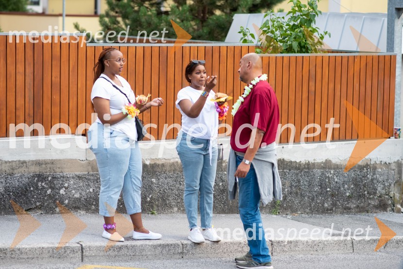 Pivo in cvetje 2022, petek