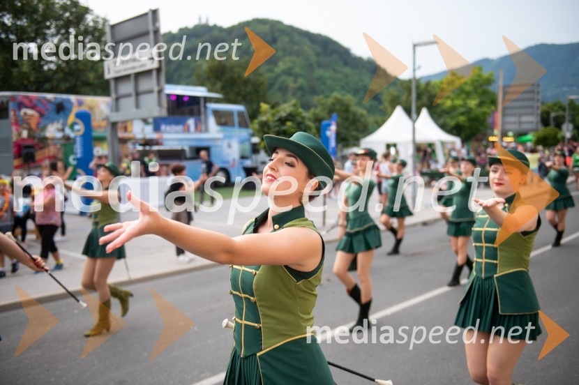 Pivo in cvetje 2022, petek