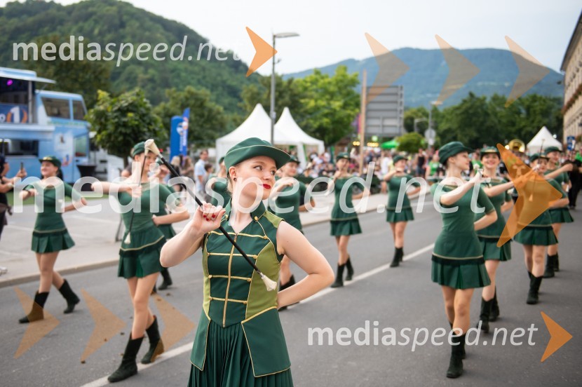 Pivo in cvetje 2022, petek