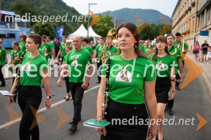 Pivo in cvetje 2022, petek
