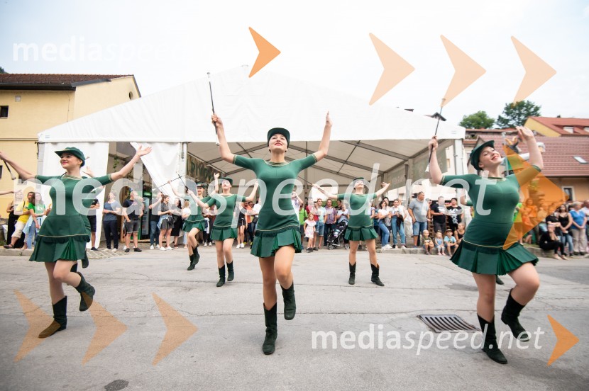 Pivo in cvetje 2022, petek