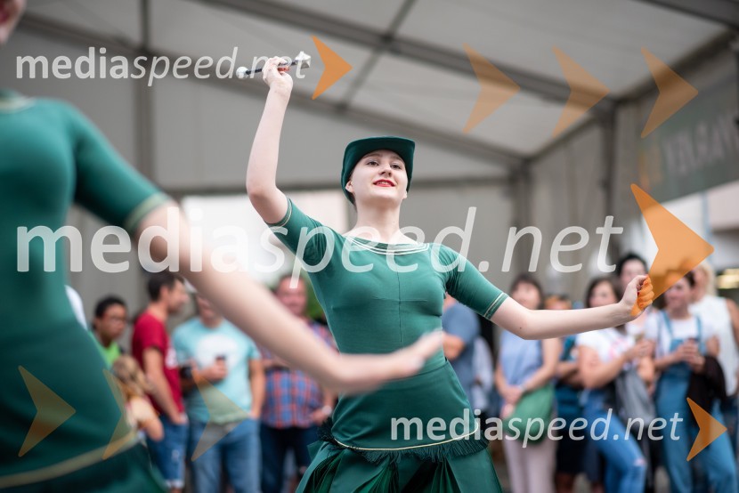 Pivo in cvetje 2022, petek