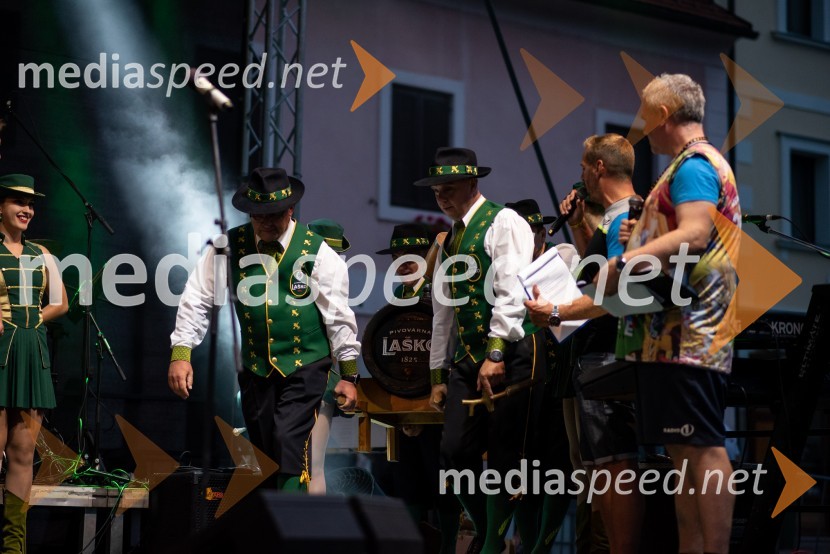 Pivo in cvetje 2022, petek