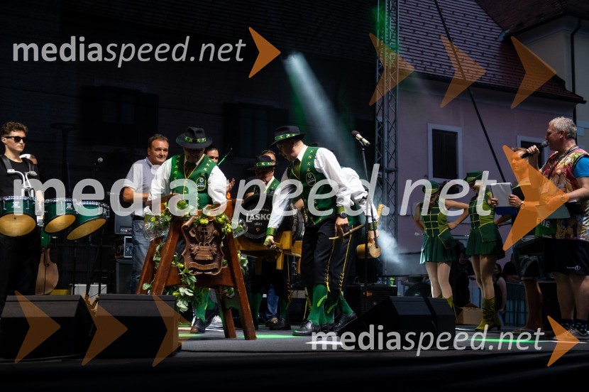 Pivo in cvetje 2022, petek