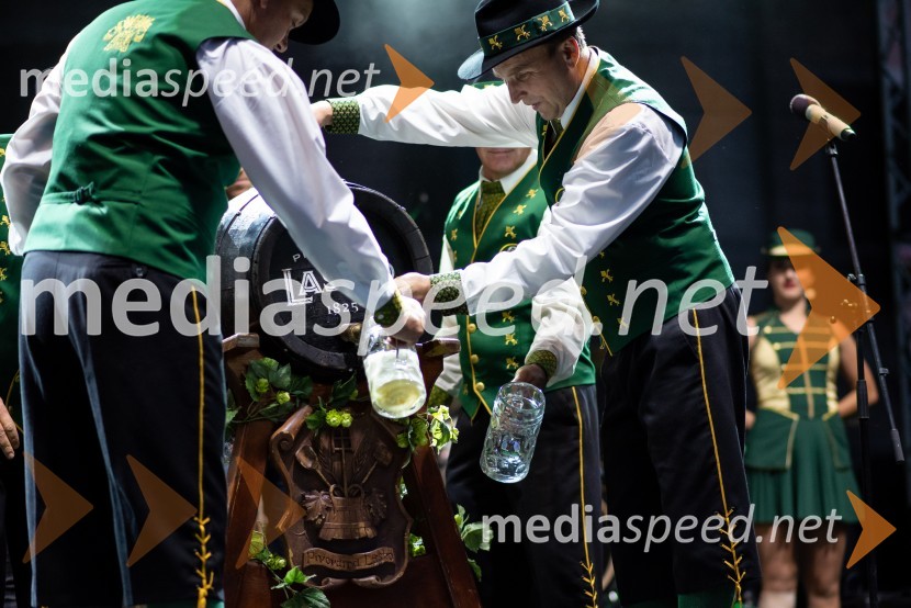 Pivo in cvetje 2022, petek