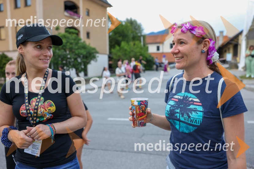 Pivo in cvetje 2022, petek