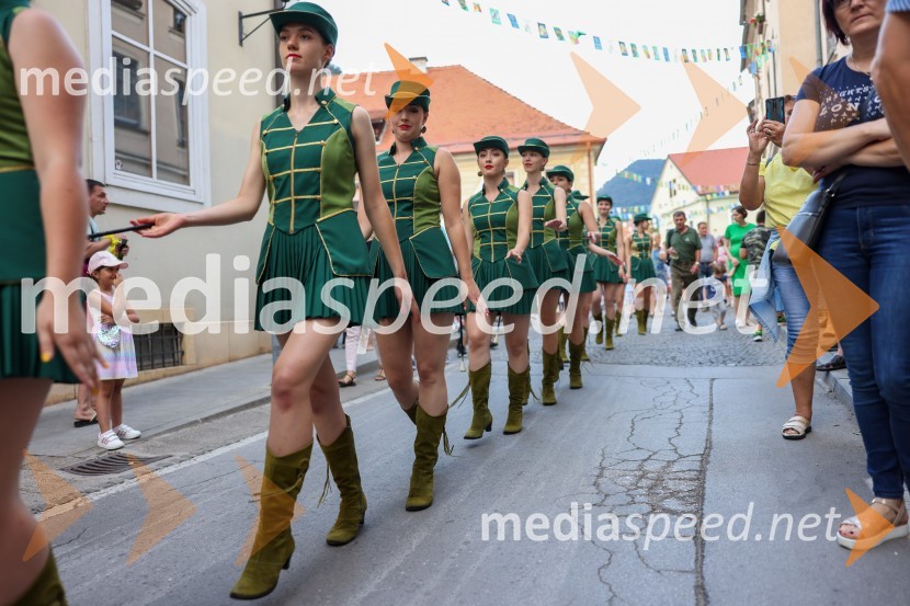 Pivo in cvetje 2022, petek
