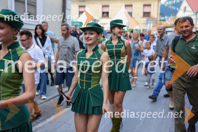 Pivo in cvetje 2022, petek