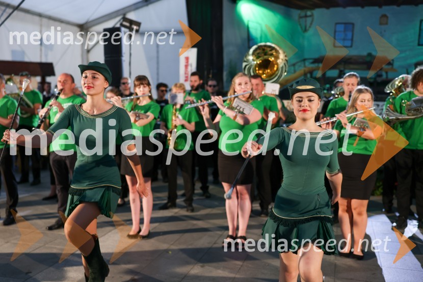 Pivo in cvetje 2022, petek