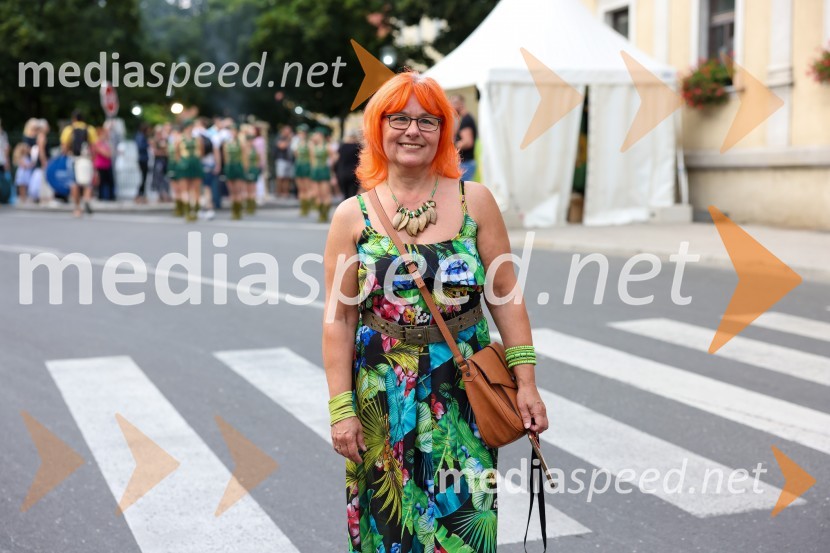 Pivo in cvetje 2022, petek