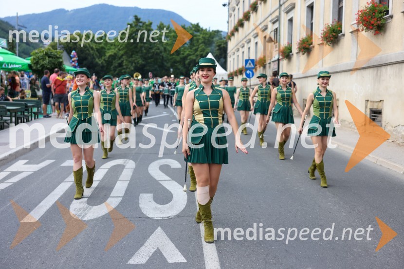 Pivo in cvetje 2022, petek