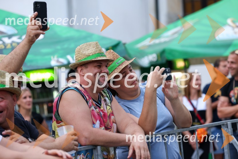 Pivo in cvetje 2022, petek