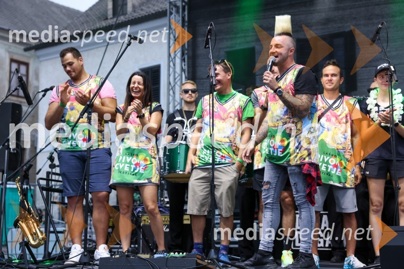  Vito Dragič, judoist;  Jana Morelj, radijska in TV voditeljica;  Rok  Marguč, deskar na snegu;  Dejan Krajnc, Dejan Dogaja;  Jernej Damjan, nekdanji smučarski skakalecPivo in cvetje 2022, petek