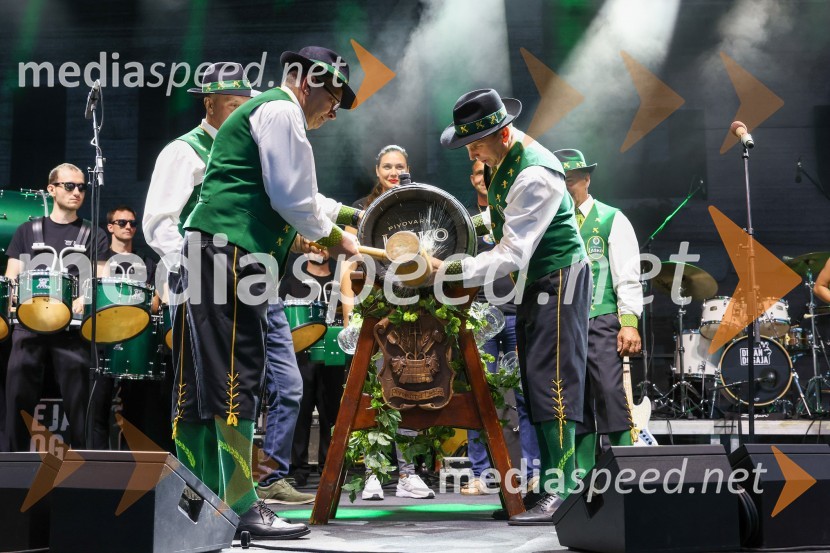 Pivo in cvetje 2022, petek